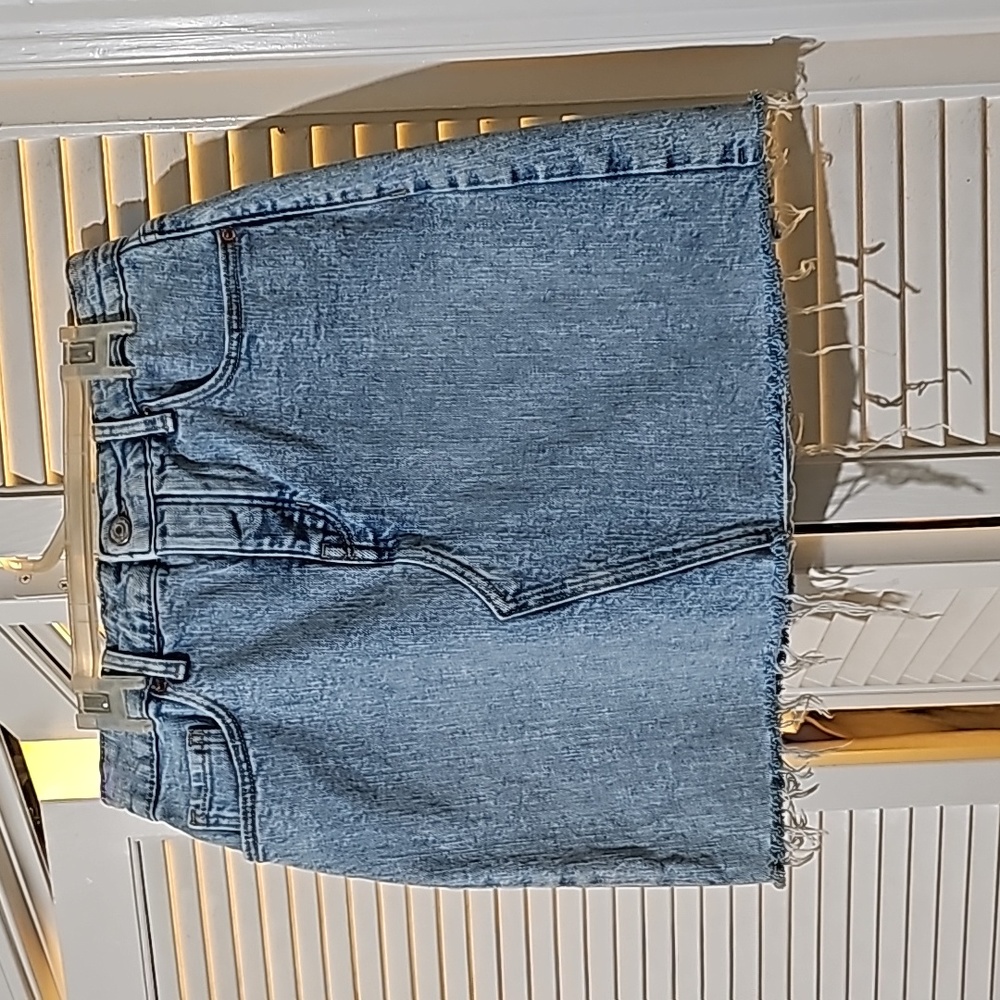 Old Navy Sz0 jean button fly mini skirt